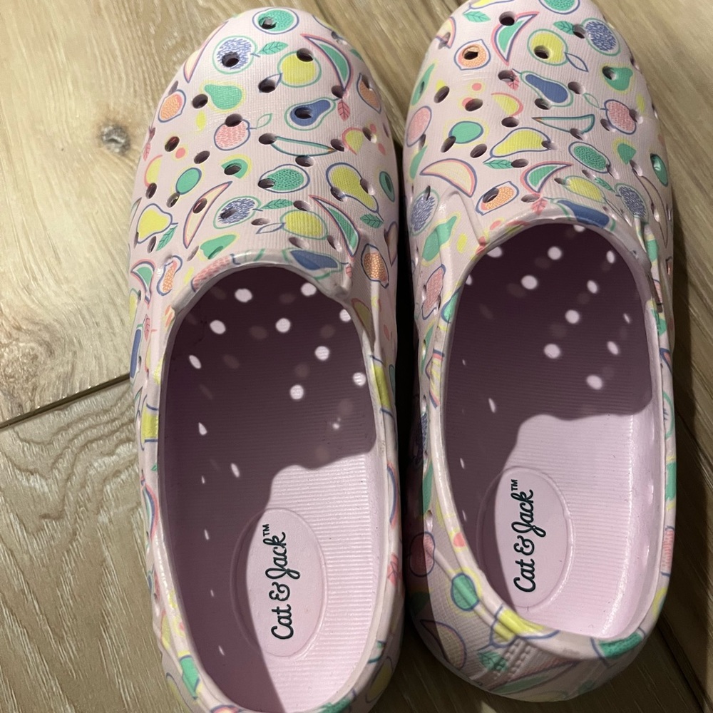 Waterproof Summer Shoe - Picture 3 of 3